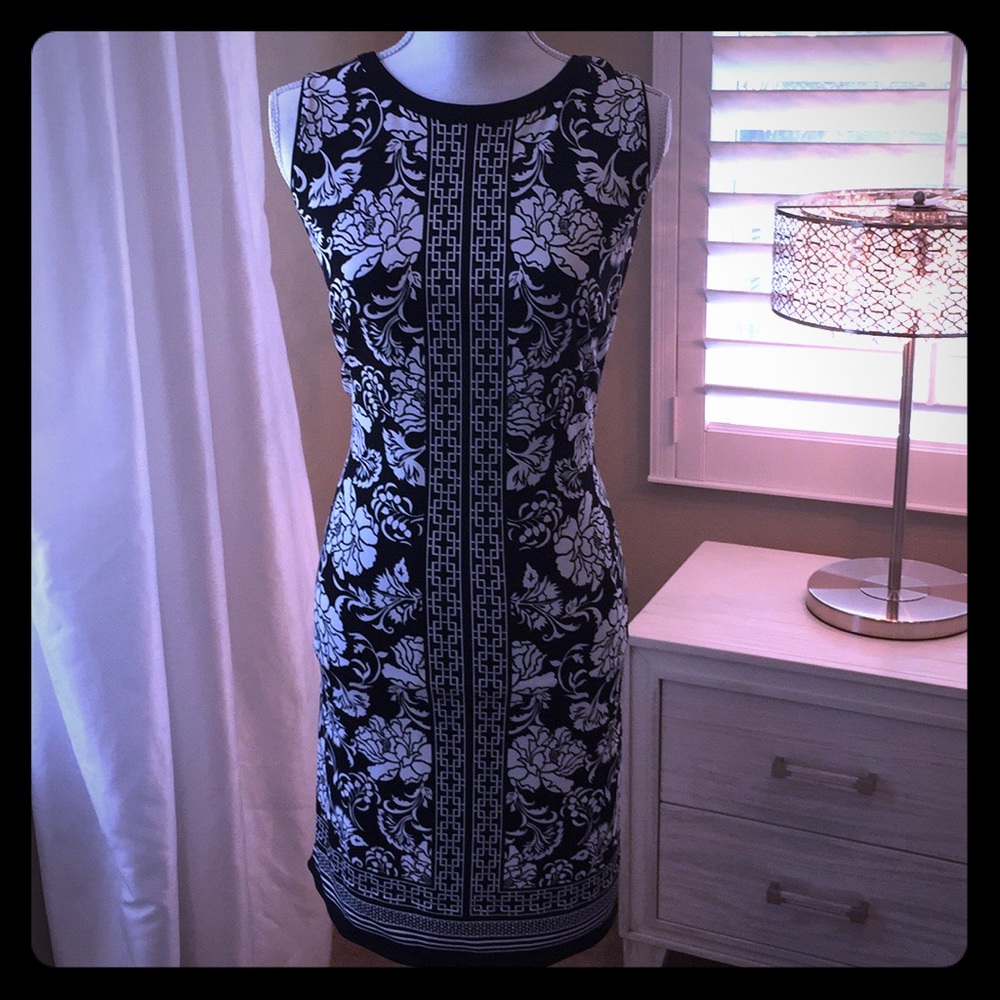 WHBM  Border-Trim Reversible floral sheath dress